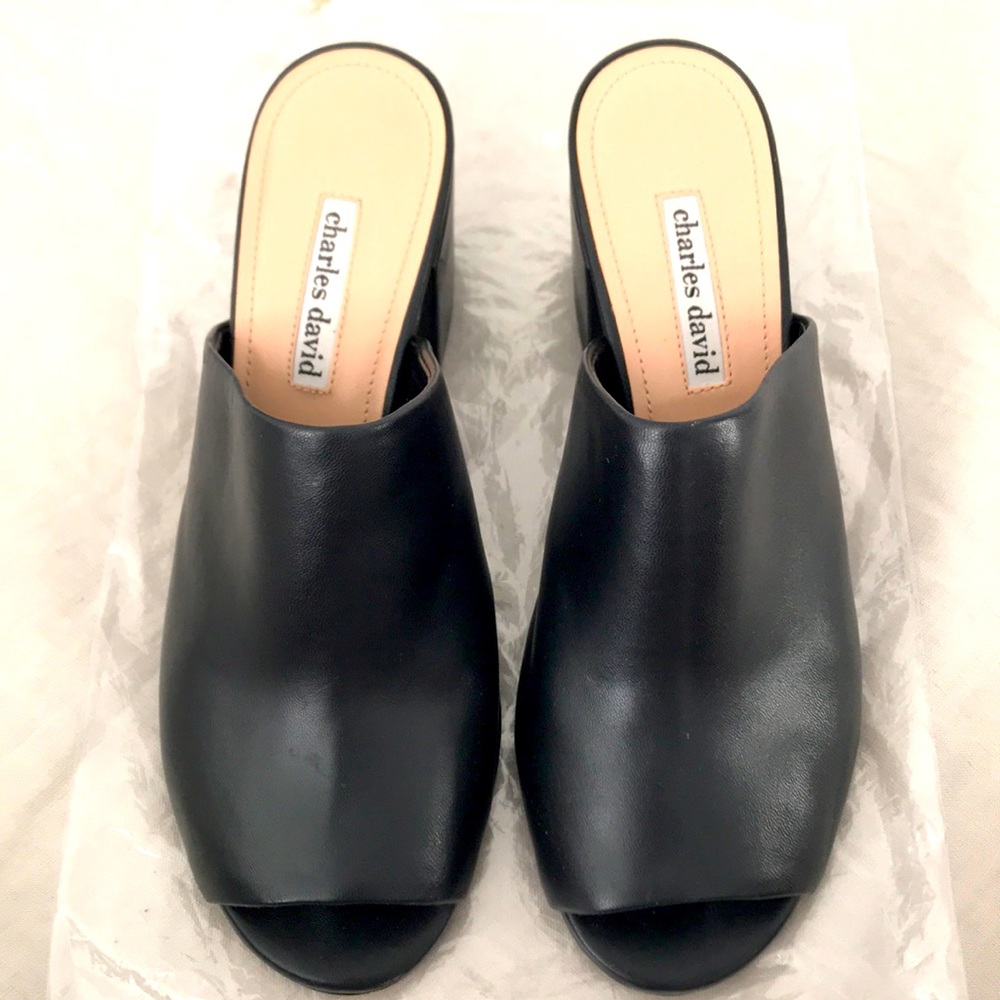 Charles David Black Mules, size 8.5